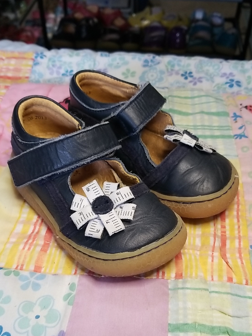 Livie & Luca Navy Blue Leather Mary Jane Shoes with White Flower Size 7 Metric